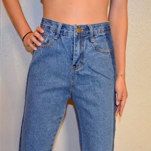Two-Tone Cropped High Waist / Rise Jeans